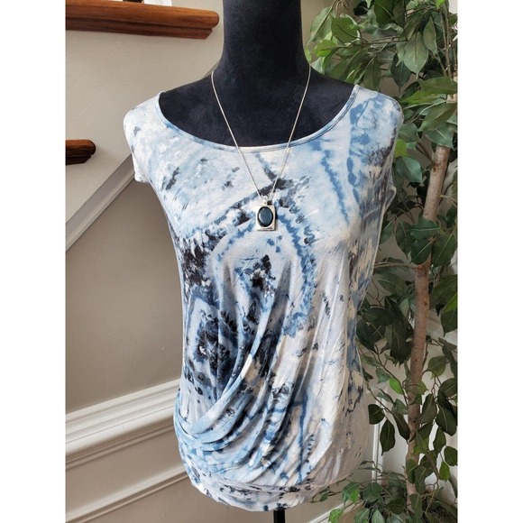 CAbi Womens Blue Tie Dye 100% Rayon Sleeveless Round Neck Top Shirt Medium - Picture 2 of 12
